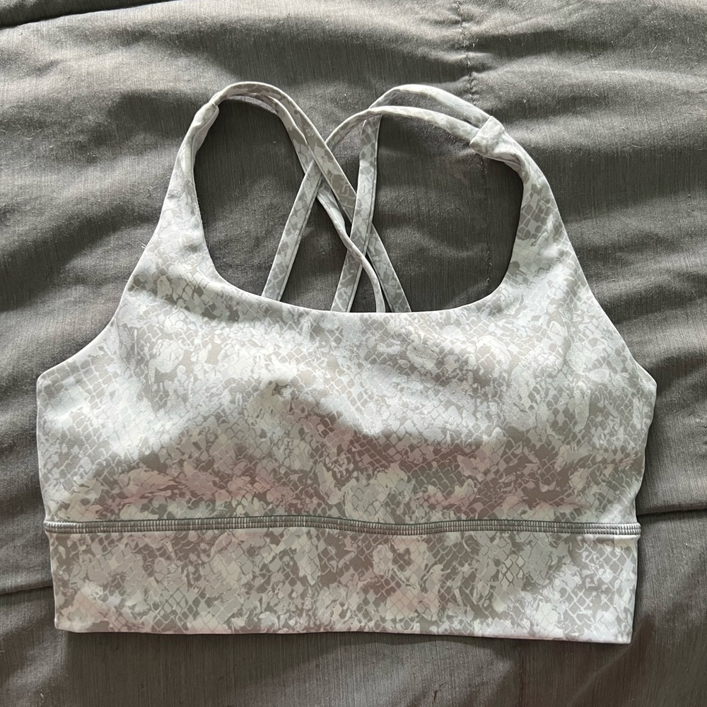 Lululemon sports bra NWOT